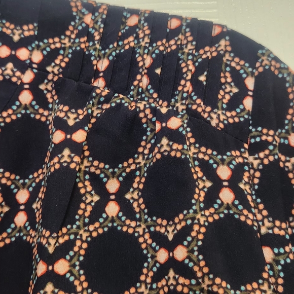 Top - Picture 4 of 4